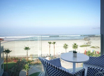 The Views Oceanfront 2 Queens Hearing Accessible