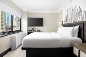 Premium Room, 1 Queen Bed, Accessible Bathtub
