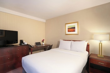 Standard Room, 1 Queen Bed