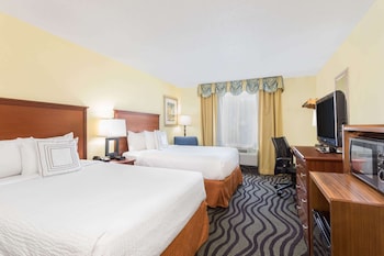 Room, 2 Double Beds, Non Smoking (Exterior)