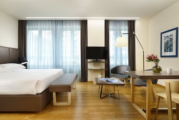 Junior Suite, 1 Double Bed (Classic)