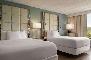 Room, 2 Queen Beds, Non Smoking