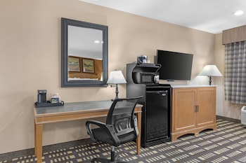 Suite, 1 King Bed, Non Smoking