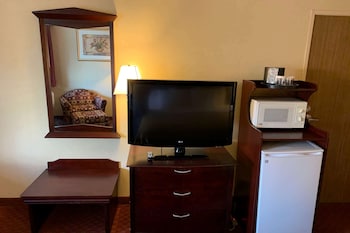 Room, 2 Queen Beds, Smoking