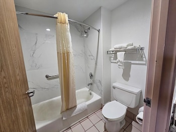 Room, 2 Queen Beds, Non Smoking