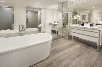 Junior Suite The Level