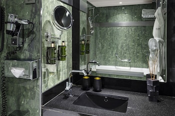 Melia room The Level