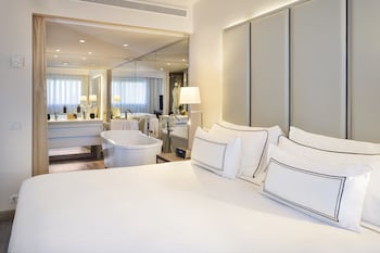Suite The Level
