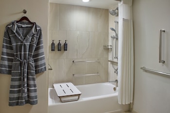 Room, 1 King Bed (Mobility/Hearing Accessible, Tub)