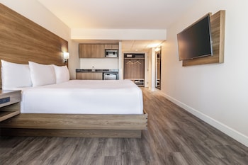 Room, 1 King Bed with Sofa bed, Kitchenette, Corner