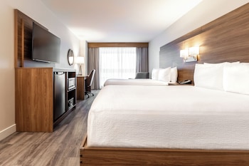 Two Queen Beds (No View)