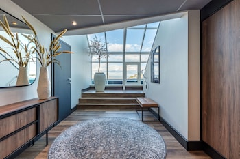 Presidential Suite, River View