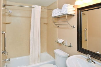 Standard Room, 1 King Bed