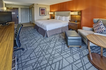 Standard Room, 1 King Bed