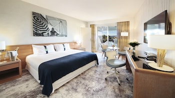 Premium Room, 2 Double Beds, Balcony, Garden View