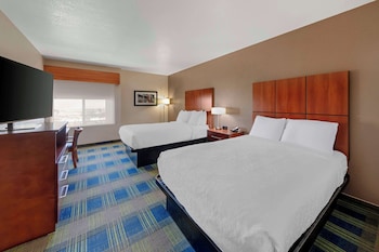 Suite, 2 Queen Beds, Non Smoking, Refrigerator & Microwave (with Sofabed)