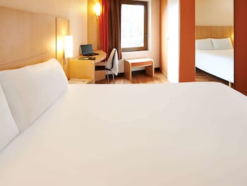 Standard Room, 1 Double Bed