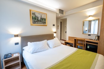 Economy Double Room, 1 Queen Bed