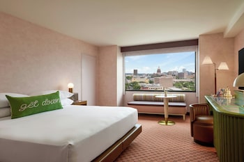 Room, 1 King Bed, City View