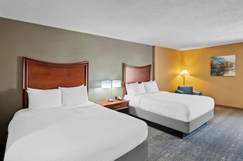 Suite, 2 Queen Beds, Non Smoking