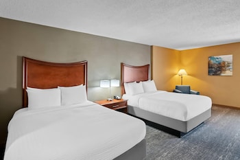 Suite, 2 Queen Beds, Non Smoking