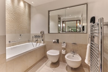 Suite, 1 King Bed (Hyde Park)