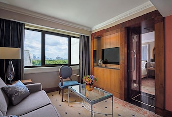 Suite, 1 King Bed (Hyde Park)