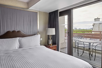 Suite, 1 Bedroom, Balcony