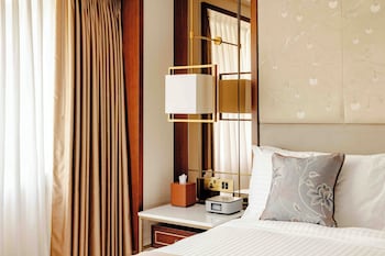 Suite, 1 Bedroom (Mayfair Floor)