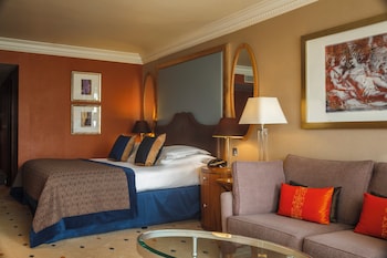 Junior Suite, 1 King Bed