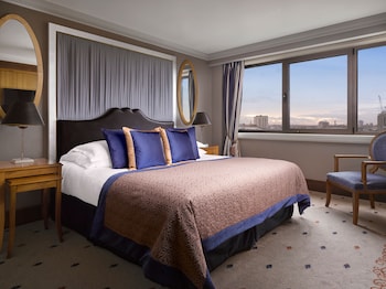 Suite, 1 King Bed (Hyde Park)