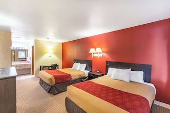 Standard Room, 2 Queen Beds, Non Smoking