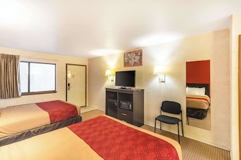 Standard Room, 2 Queen Beds, Non Smoking