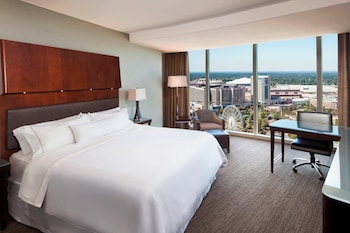 1 King Room, Skyline view, High floor