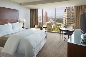 1 King Room, Skyline view, High floor