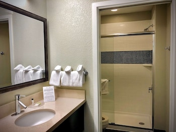 Suite, Multiple Beds (Two Bedroom)