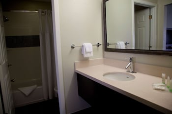Suite, 1 Queen Bed with Sofa bed (One Bedroom)