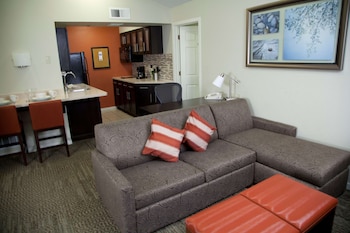 Suite, 1 Queen Bed, Accessible (Mobility Tub One Bedroom)