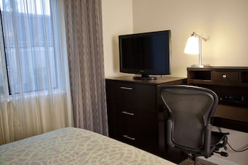 Suite, Multiple Beds (Two Bedroom Queen and Two Doubles)