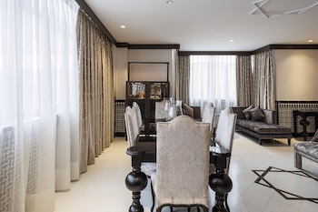 Premium Suite