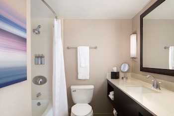 Junior Suite, 1 King Bed
