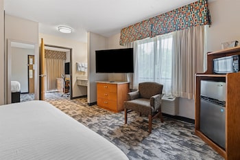 Standard Room, Multiple Beds, Non Smoking, Refrigerator & Microwave