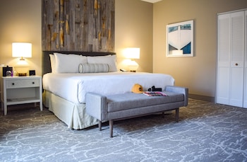 Signature Room, 1 King Bed