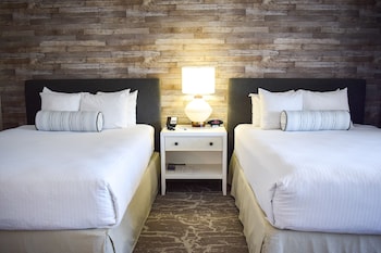 Room, 2 Queen Beds, Balcony (Harborside)