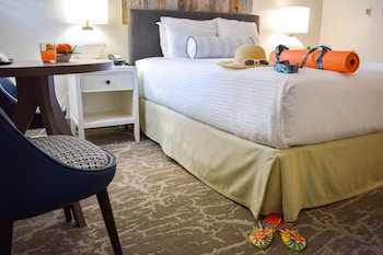Room, 1 Queen Bed (Poolside)