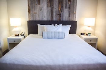 Suite, 1 King Bed