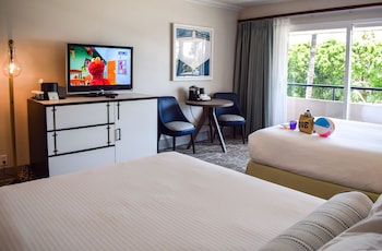 Room, 2 Queen Beds, Balcony (Parkside)