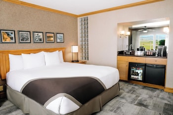 Premium Room, 1 King Bed, Oceanfront