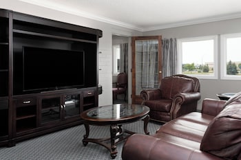Suite, 1 King Bed, Non Smoking, Jetted Tub (Full Kitchen)