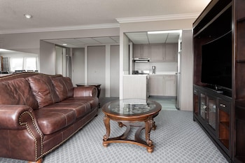 Suite, 1 King Bed, Non Smoking, Jetted Tub (Full Kitchen)